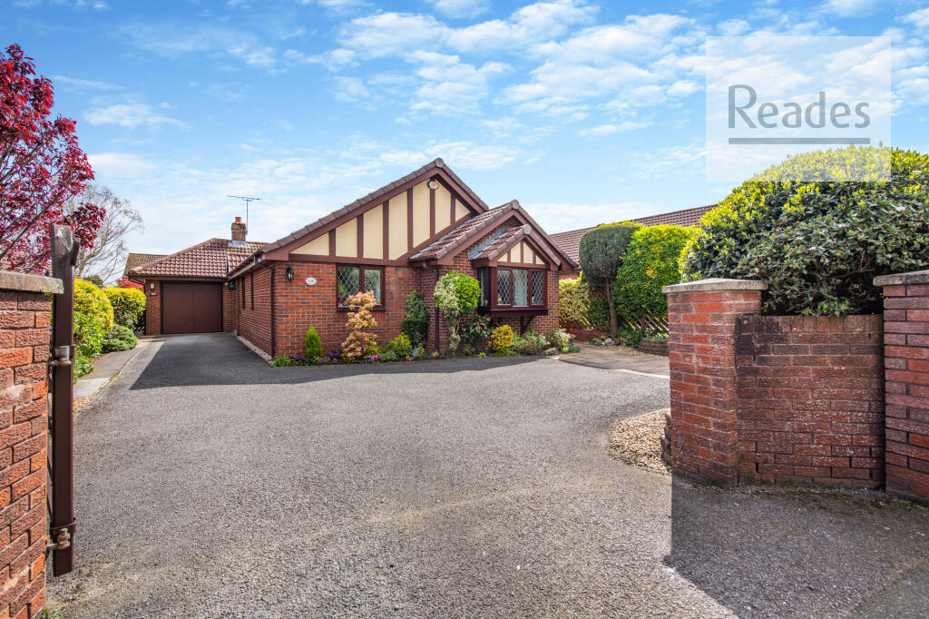 3 bedroom detached bungalow for sale in Wood Lane, Hawarden CH5 3, CH5