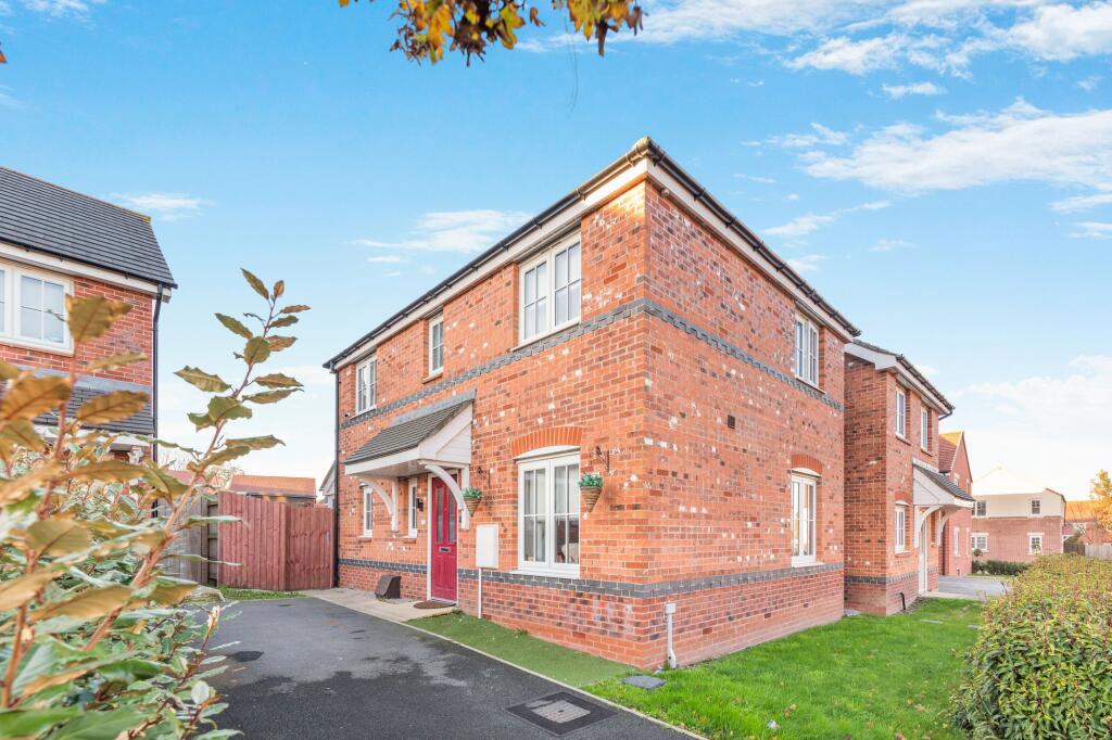 Main image of property: Rhodfa Caradog, Oakenholt, CH6