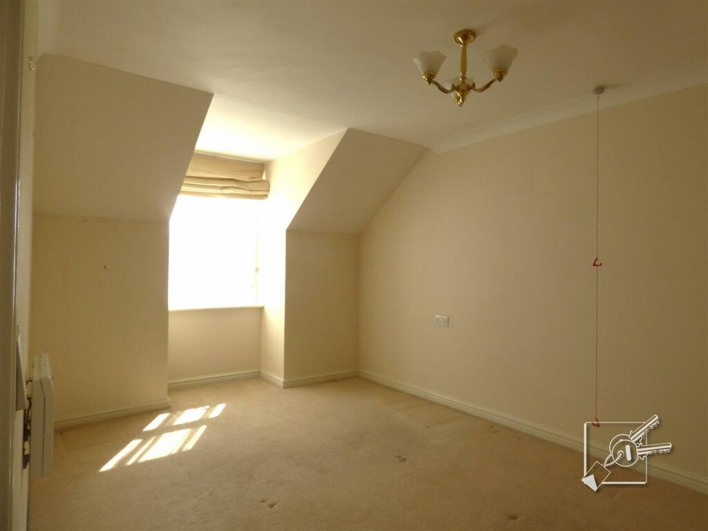 Additional property image - Glen View, Gravesend