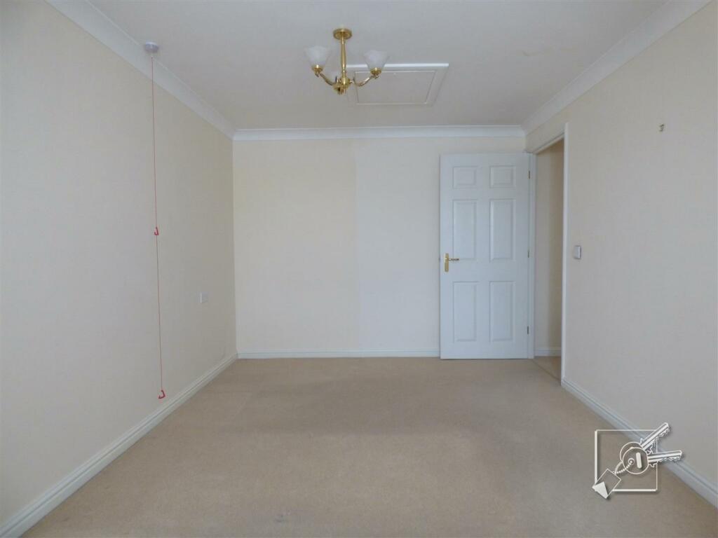 Additional property image - Glen View, Gravesend
