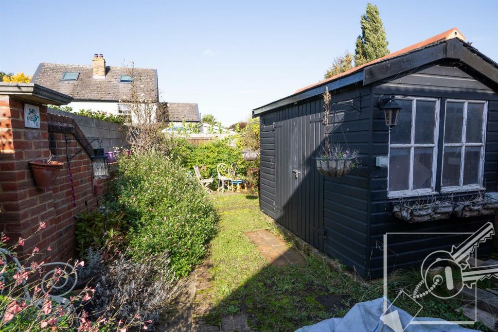 Additional property image - Warren Road, Southfleet, Gravesend