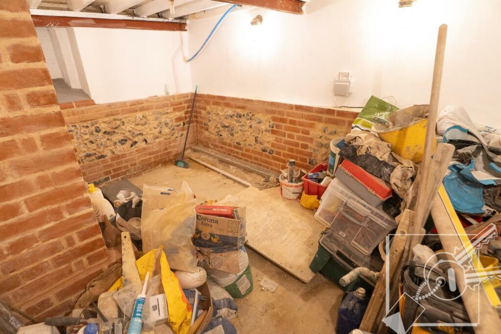 Additional property image - Warren Road, Southfleet, Gravesend