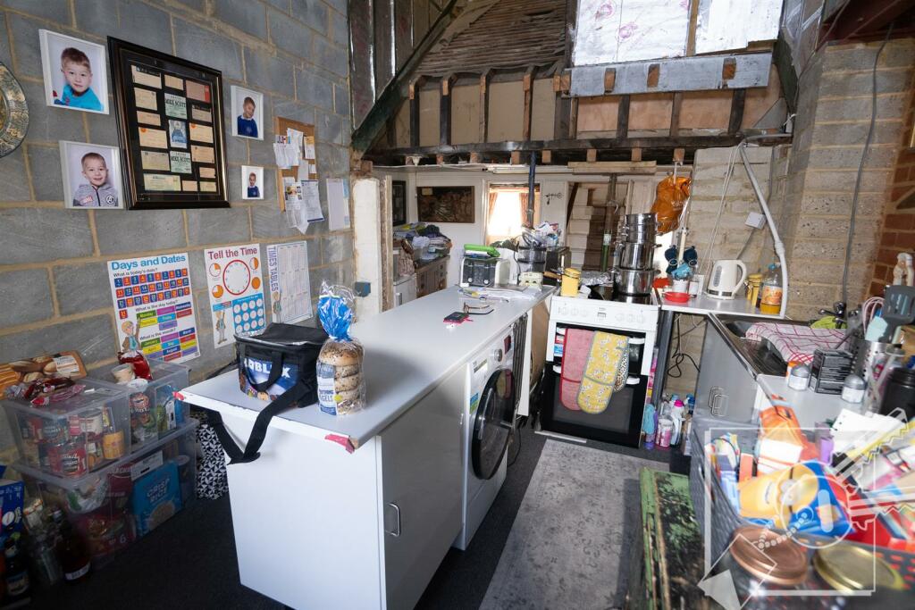 Additional property image - Warren Road, Southfleet, Gravesend
