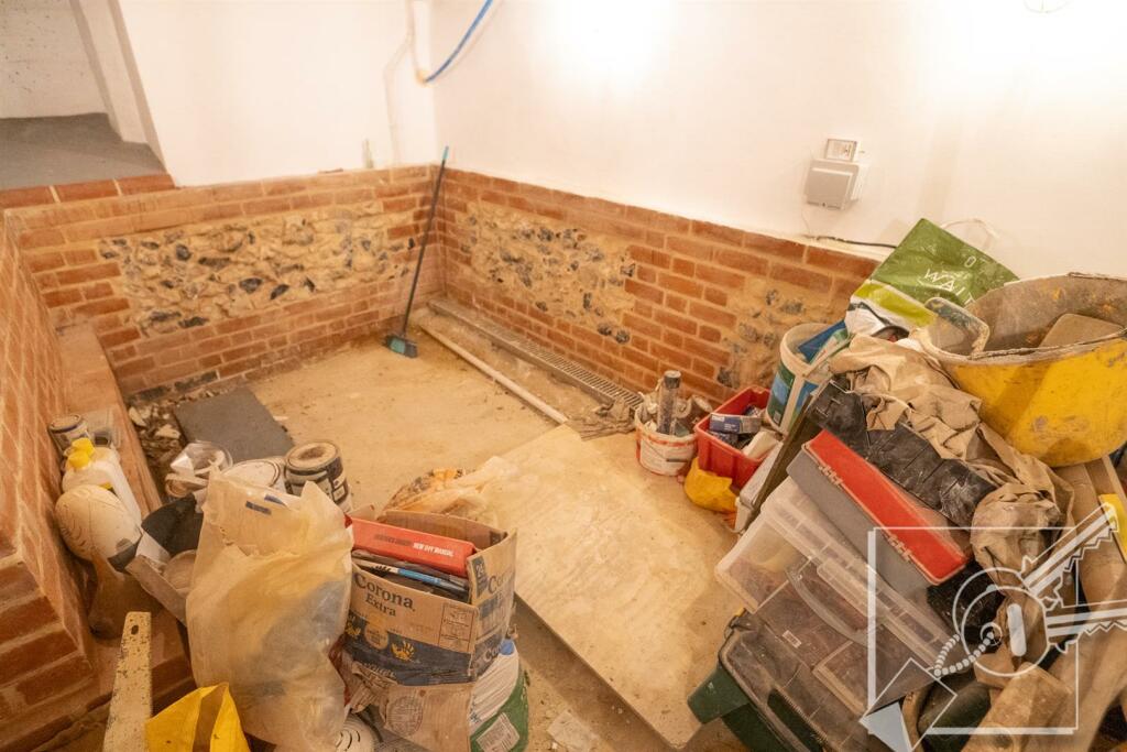 Additional property image - Warren Road, Southfleet, Gravesend