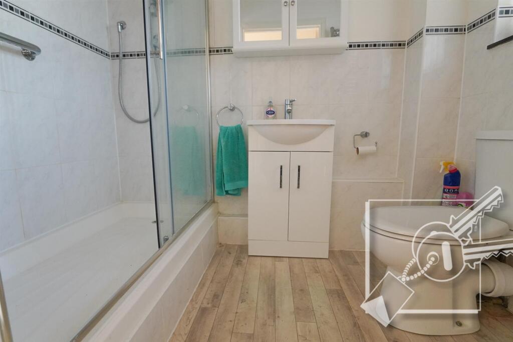 Additional property image - St James Oaks, Trafalgar Rd, Gravesend