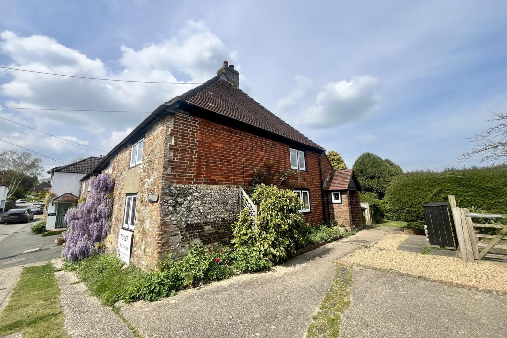 Main image of property: The Street, Washington, RH20