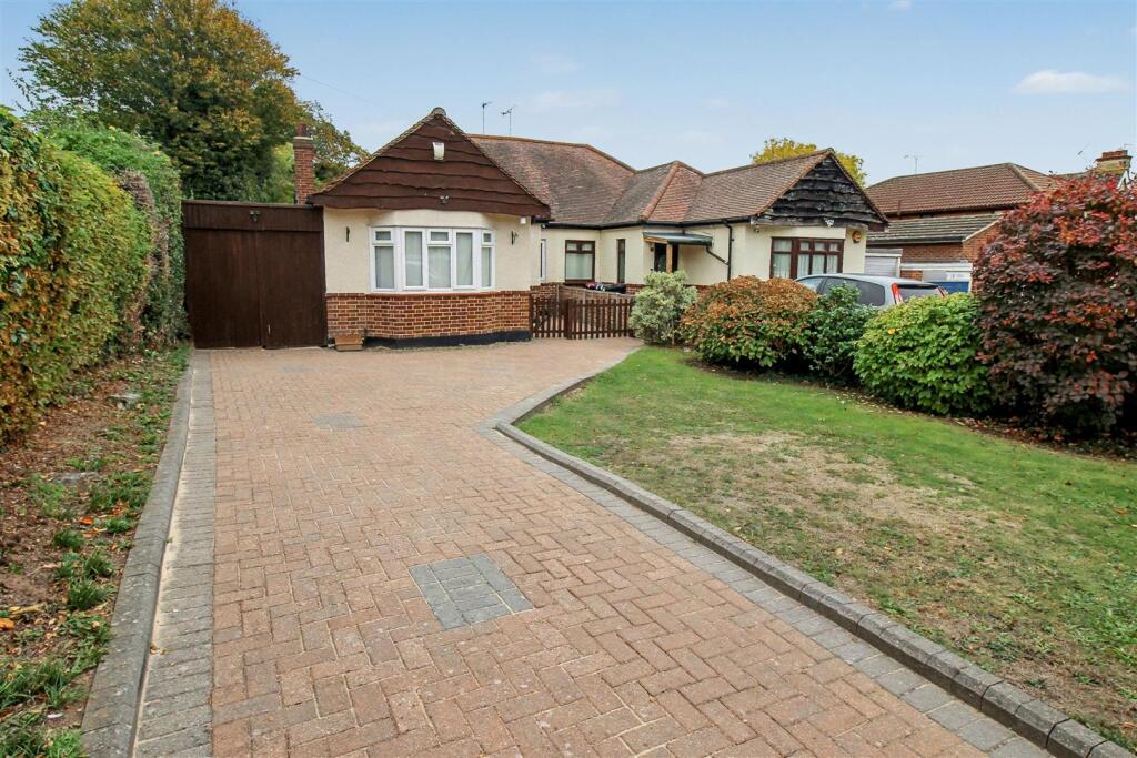 Main image of property: Eastwood Boulevard, Westcliff-On-Sea