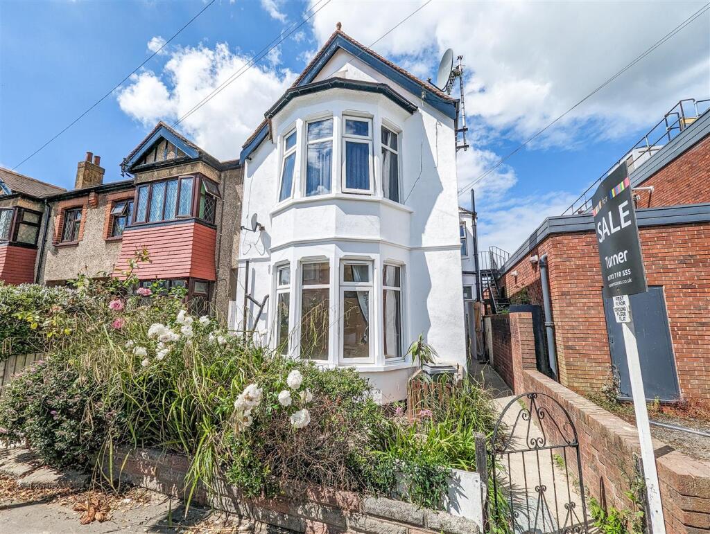 Main image of property: LEIGHAM COURT DRIVE, Leigh-On-Sea