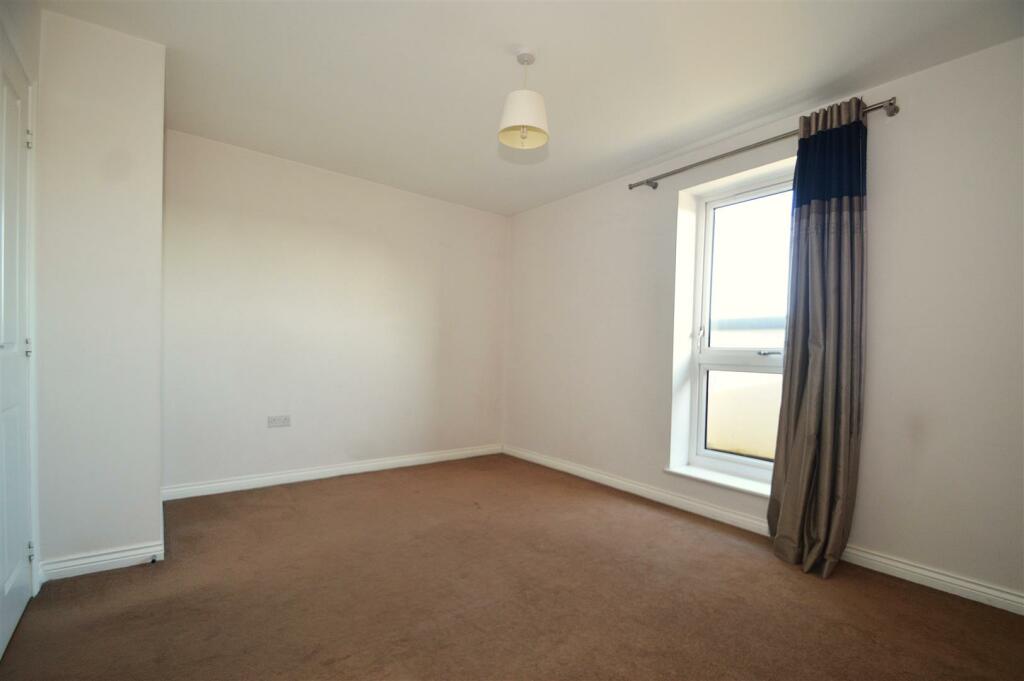 Additional property image - Paxton Drive, Bristol