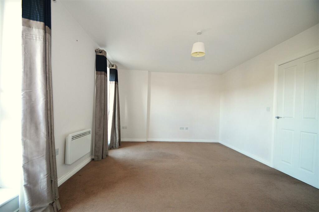 Additional property image - Paxton Drive, Bristol