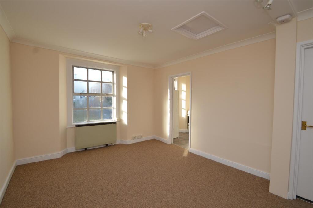 Additional property image - Fremantle Square, Cotham, Bristol