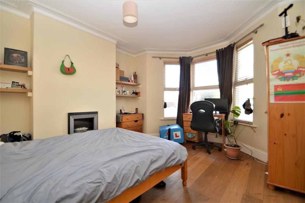 Additional property image - Park Road, Southville, Bristol