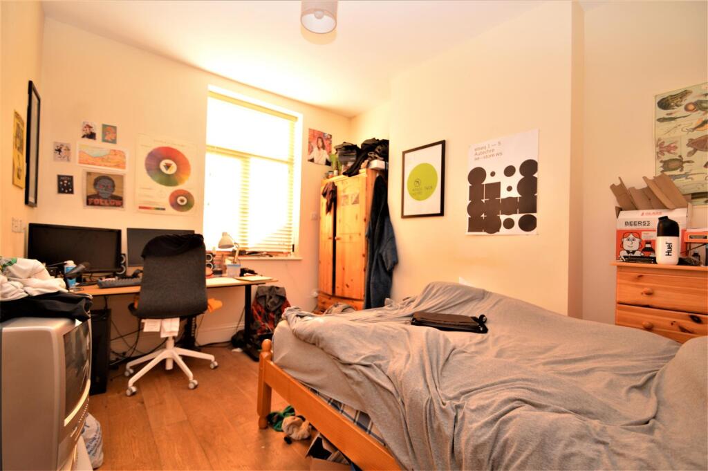 Additional property image - Park Road, Southville, Bristol