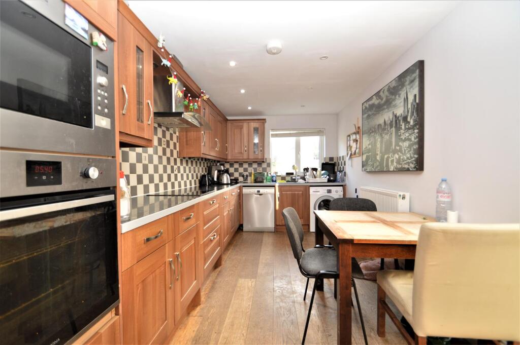 Additional property image - Park Road, Southville, Bristol