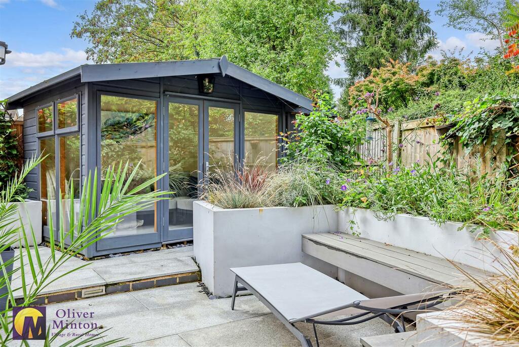 Additional property image - Hansells Mead, Roydon