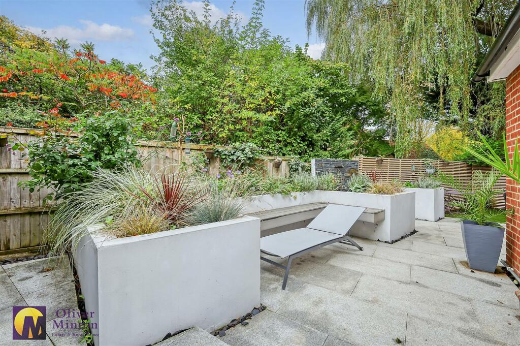 Additional property image - Hansells Mead, Roydon