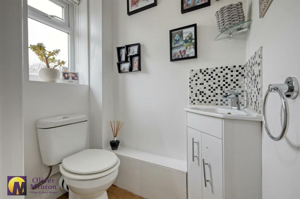 Additional property image - Hansells Mead, Roydon