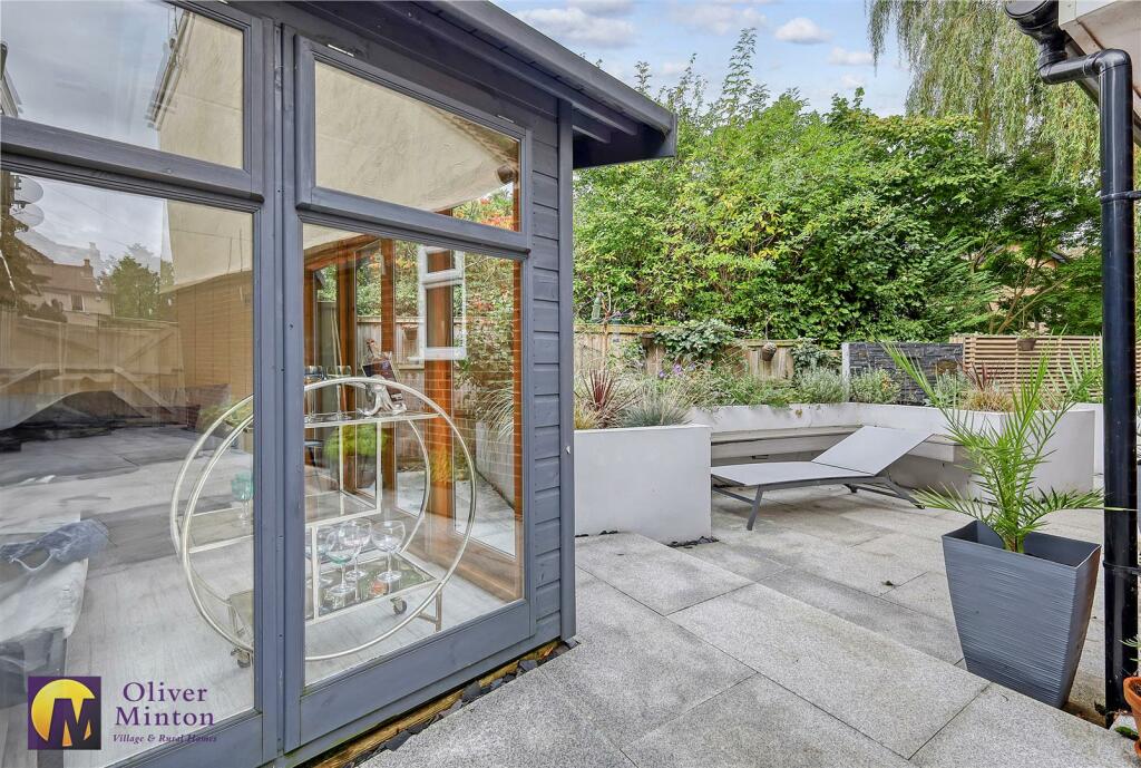 Additional property image - Hansells Mead, Roydon