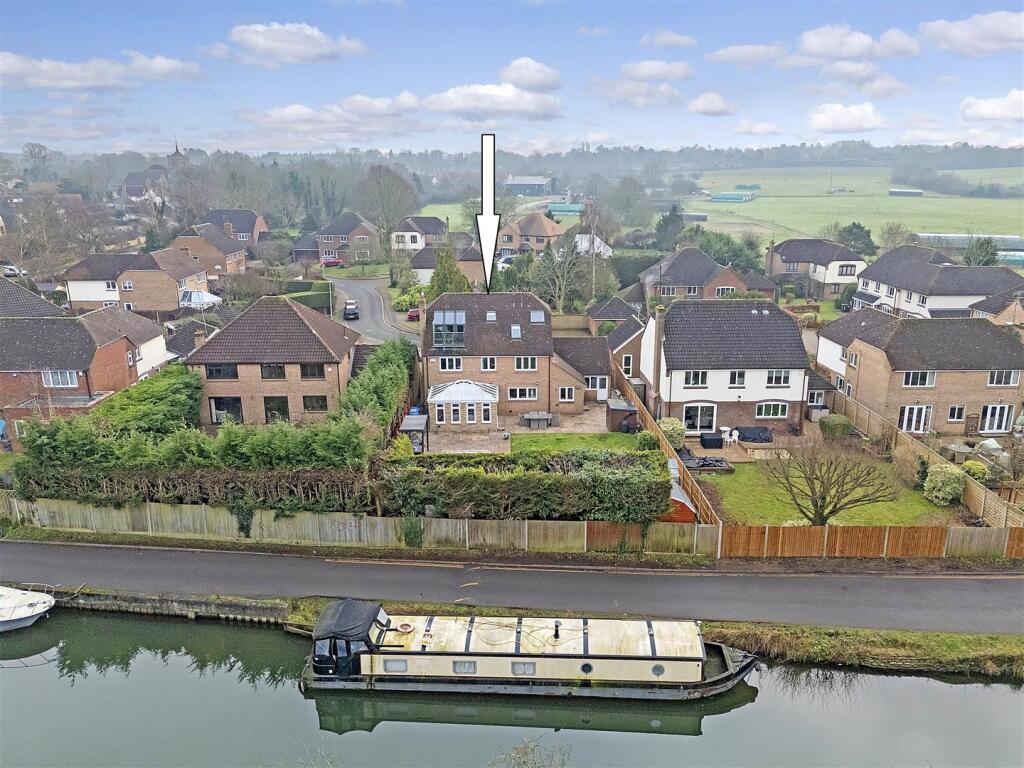 Additional property image - The Granary, Roydon