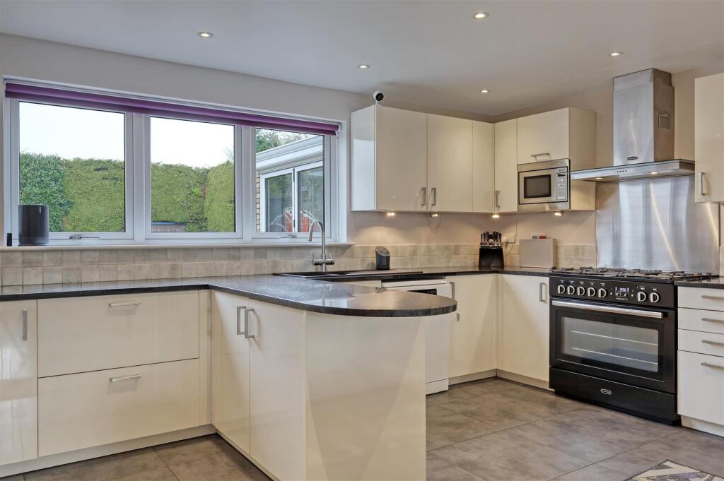 Additional property image - The Granary, Roydon