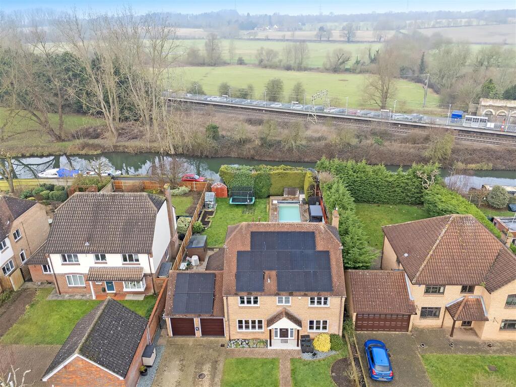 Additional property image - The Granary, Roydon