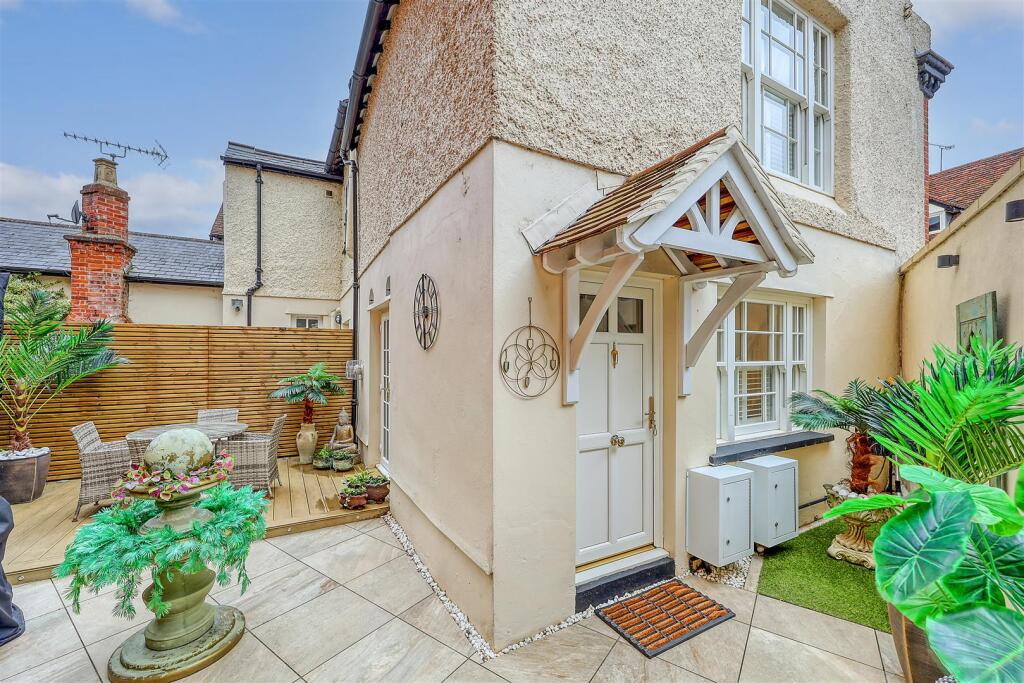 Main image of property: Roydon Road, Stanstead Abbotts