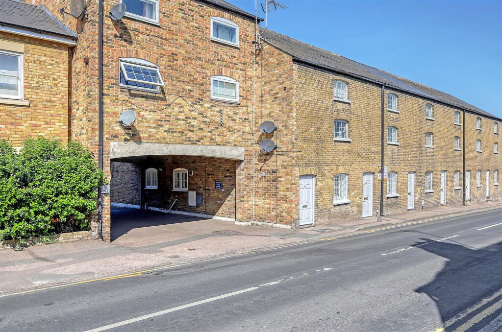 Main image of property: High Street, Roydon