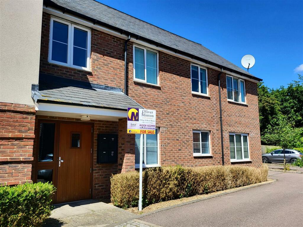 2 bedroom flat for sale in 50 SHARED OWNERSHIP Clements Close