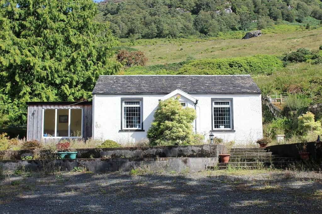 Main image of property: Hillside Cottage, Lochgoilhead