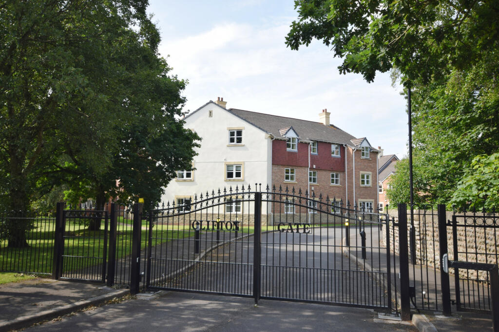 2 bedroom apartment for sale in Clifton Gate, Lytham, FY8