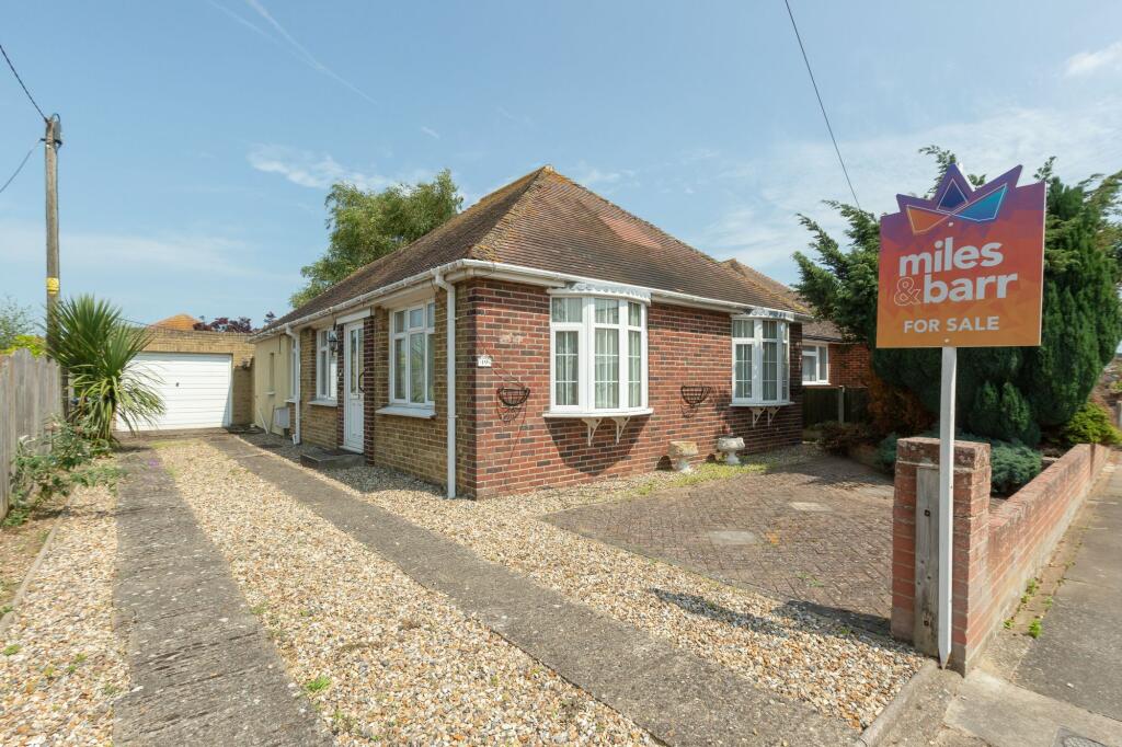 3 bedroom detached bungalow for sale in Quex View Road, Birchington, CT7