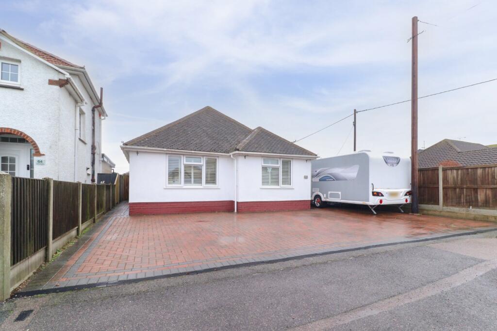 Main image of property: Park Avenue, Birchington, CT7