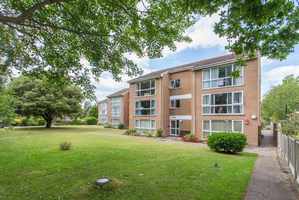 2 bedroom flat for sale in Alpha Road, Birchington, CT7 2 bedroom flat for sale in Alpha Road, Birchington, CT7