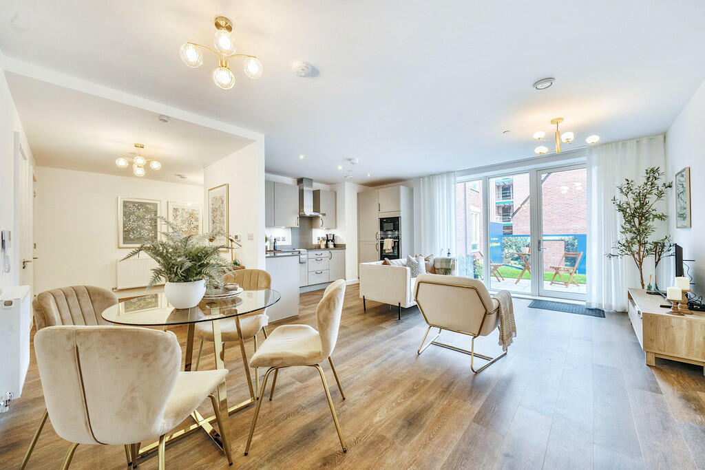 Additional property image - Glade House, Whitchurch Road, Great Boughton