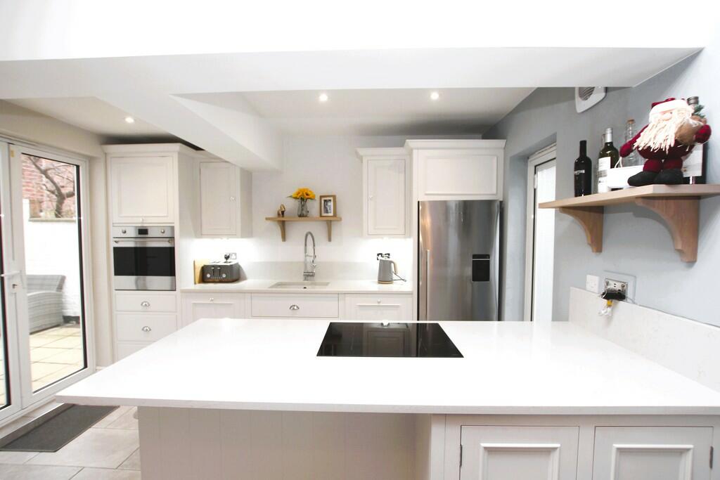 Additional property image - Stocks Lane, Boughton, Chester