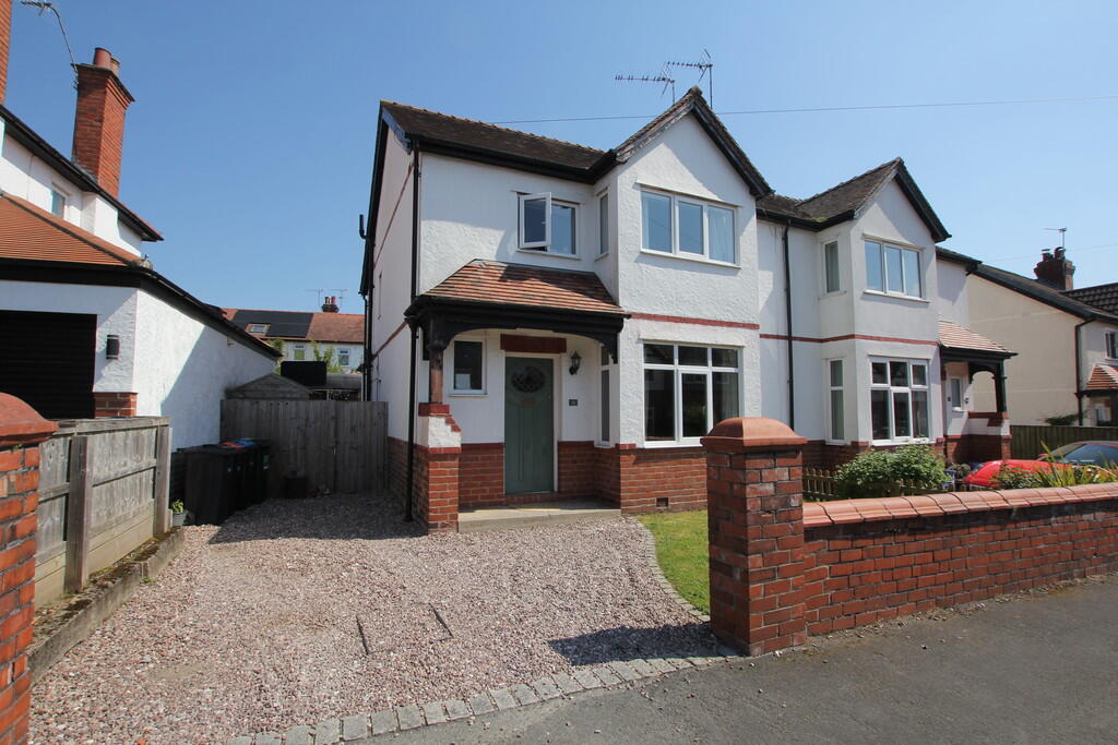 Main image of property: Kings Crescent West, Great Boughton, Chester