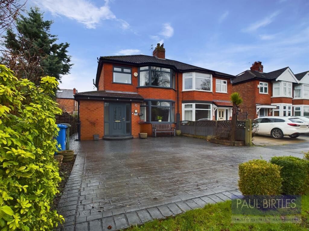 3 bedroom semidetached house for sale in Longfield Drive, Urmston