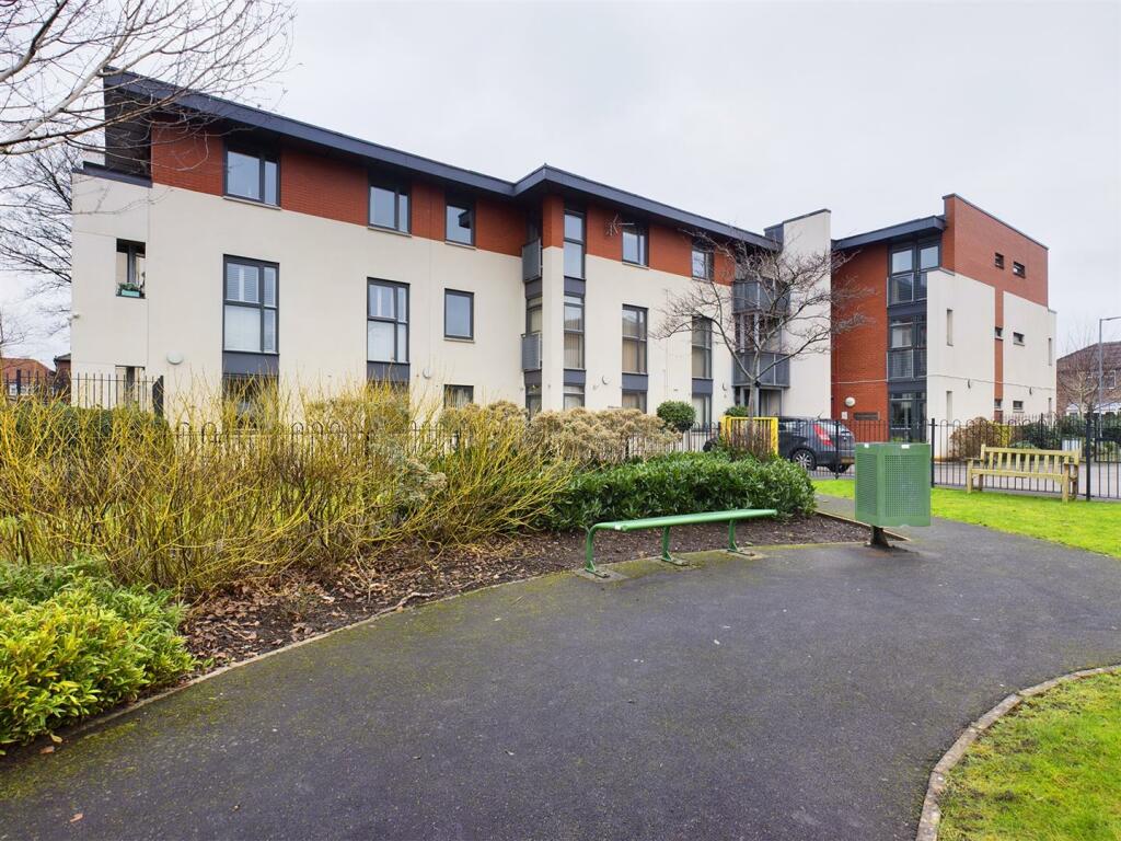 2 bedroom retirement property for sale in The Bowling Green, Stretford