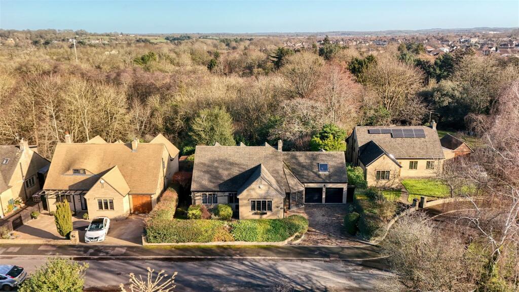 Additional property image - Grove Bank, Frenchay, Bristol, BS16 1NY
