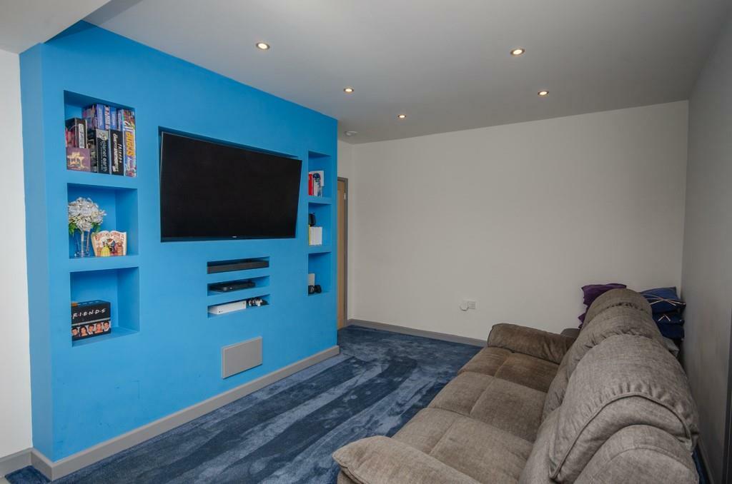 Additional property image - Glendale, Downend, Bristol, BS16 6EQ