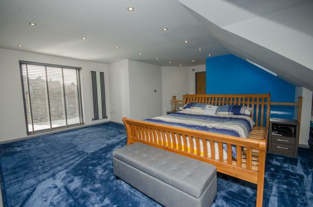 Additional property image - Glendale, Downend, Bristol, BS16 6EQ