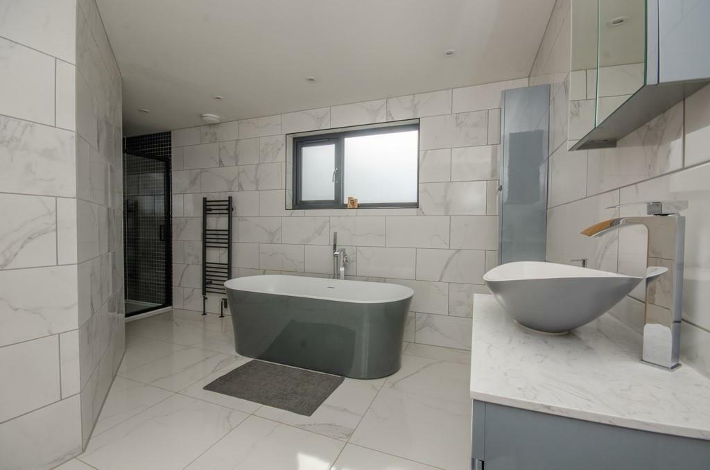 Additional property image - Glendale, Downend, Bristol, BS16 6EQ