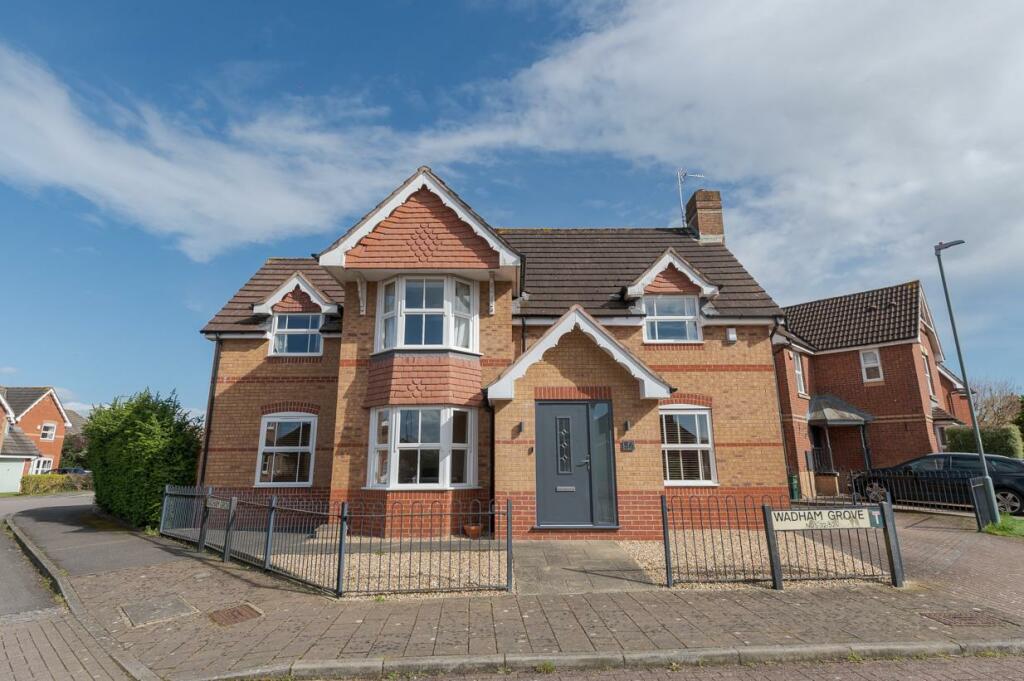 4 bedroom detached house for sale in Wadham Grove, Emersons Green