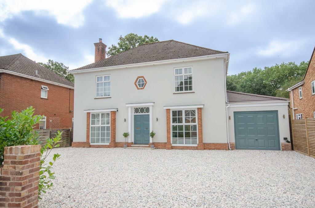 Main image of property: Homestead Gardens, Frenchay, Bristol, BS16 1PH