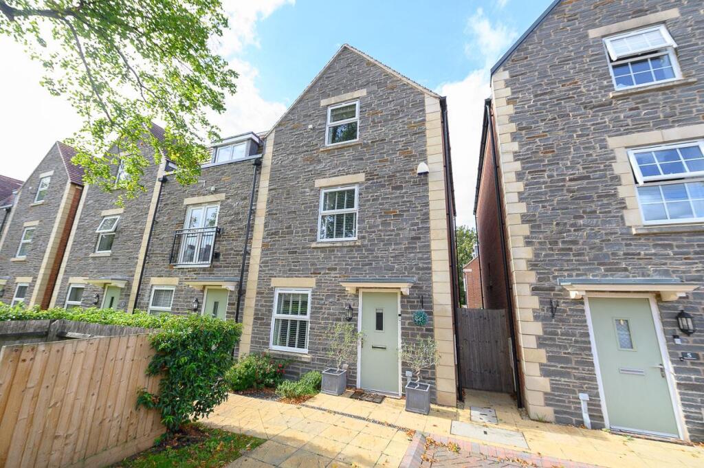Main image of property: Richmond Grove, Mangotsfield, Bristol, BS16 9AN
