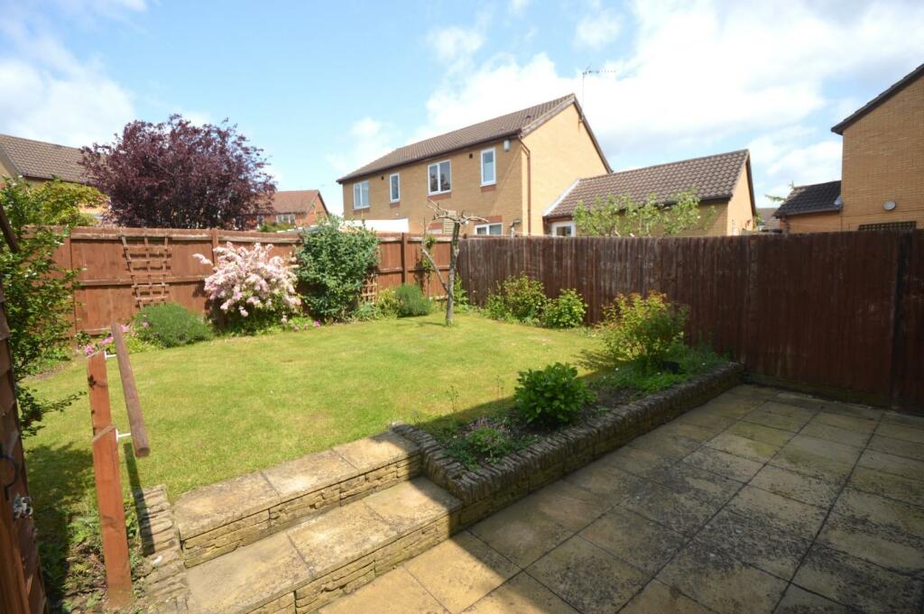 2 bedroom semidetached house for sale in Spencer Close, Earls Barton, Northampton, NN6