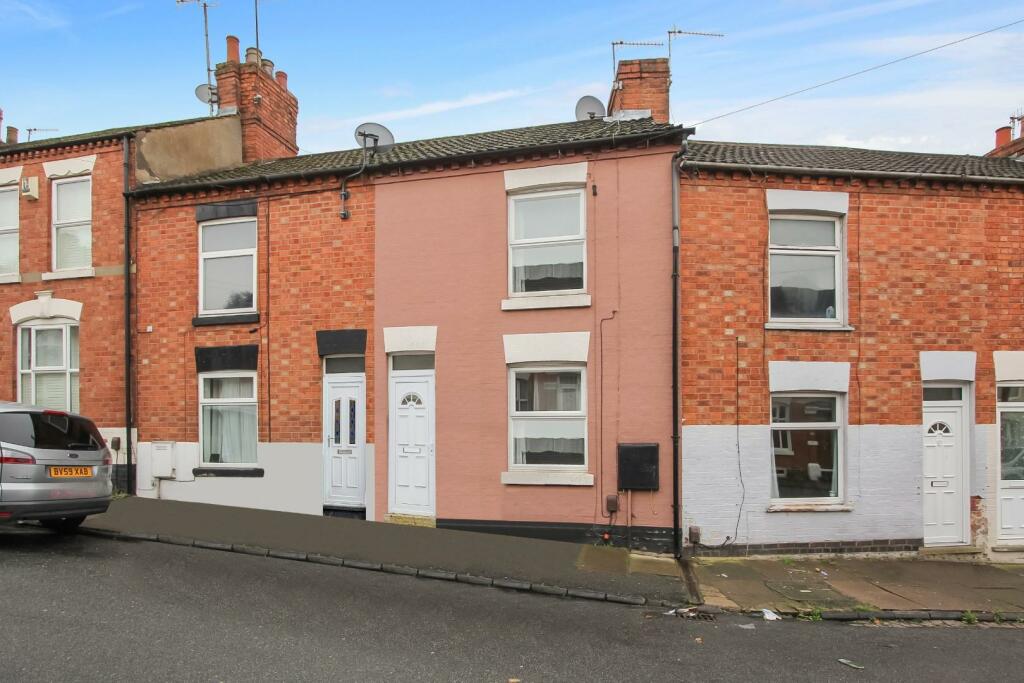 3 bedroom terraced house for sale in Salisbury Street, Northampton, NN2