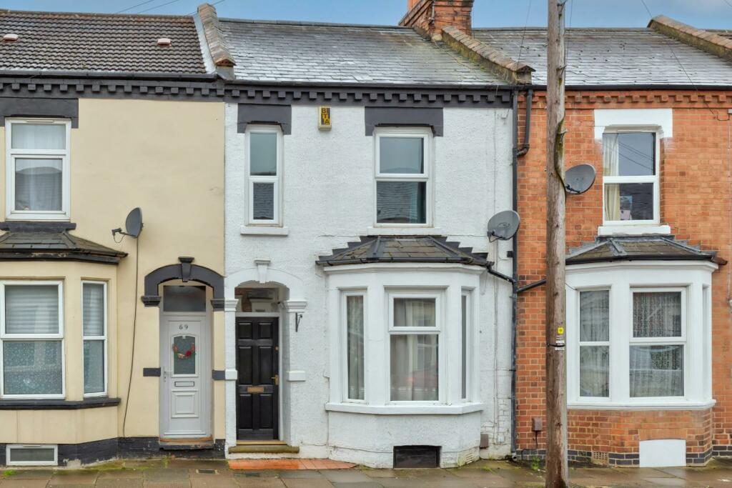 2 bedroom terraced house for sale in Purser Road, Abington, NN1