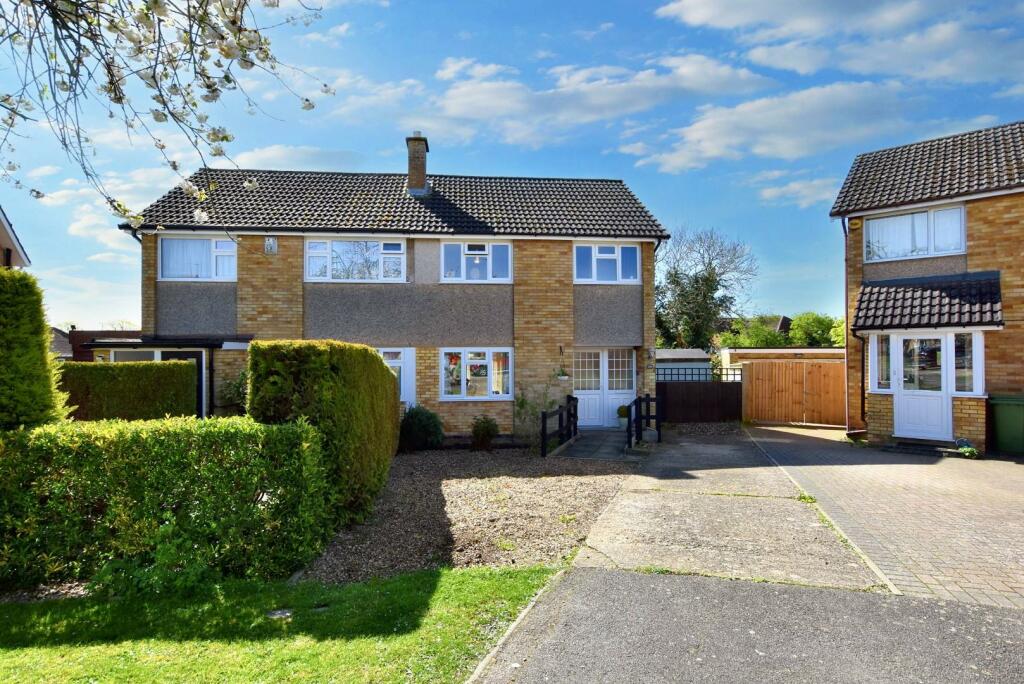 3 bedroom semidetached house for sale in John Gray Road, Great
