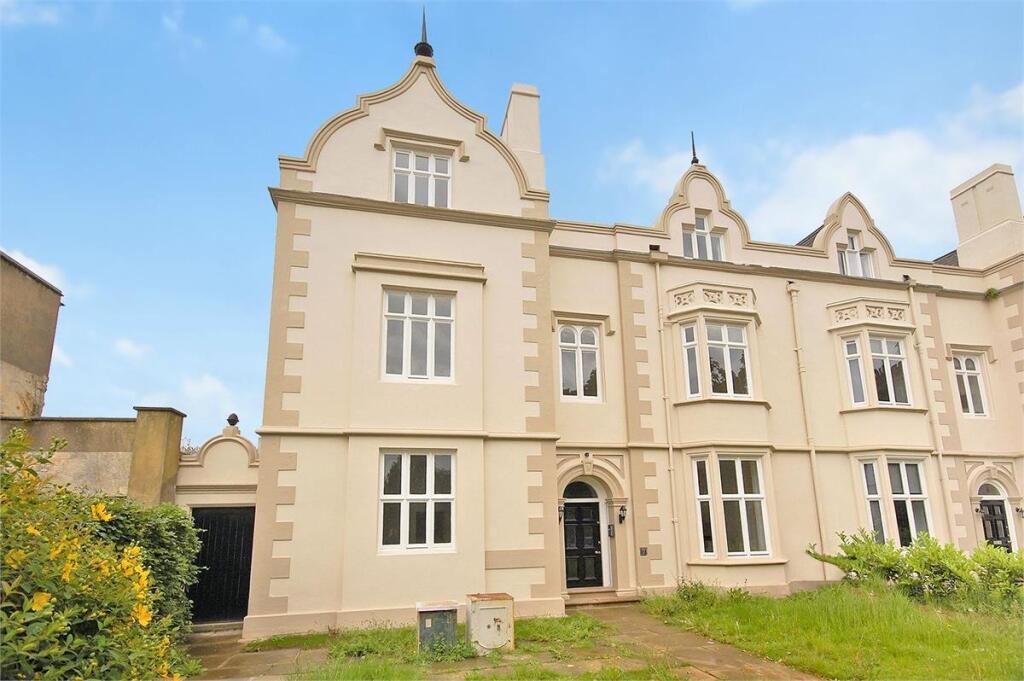 Main image of property: 7 Spencer Parade, NORTHAMPTON